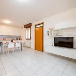 Lejlighed Guesthost - Ca' Mastro Bright Flat With Parking