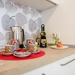 Guesthost - Ca' Mastro Bright Flat With Parking Apartamento *