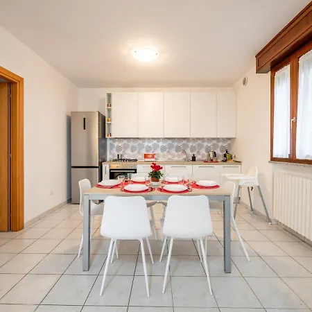 Guesthost - Ca' Mastro Bright Flat With Parking Lejlighed *