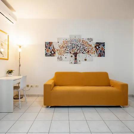 Guesthost - Ca' Mastro Bright Flat With Parking * Tavullia